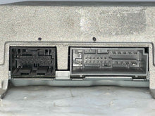 Load image into Gallery viewer, AMPLIFIER MKZ Zephyr 2006 06 2007 07 - NW135305
