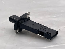 Load image into Gallery viewer, Mass Air Flow Sensor Meter MAF Crown Victoria E150 Van E250 04-14 - NW4676
