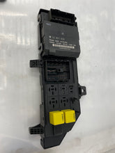 Load image into Gallery viewer, BODY CONTROL MODULE Saab 9-3 2004 04 2005 05 - NW37195

