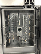 Load image into Gallery viewer, BODY CONTROL MODULE Saab 9-3 2004 04 2005 05 - NW37195
