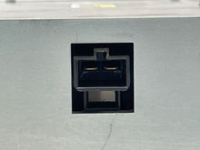 Load image into Gallery viewer, Radio Cadillac Deville 2005 - NW134386
