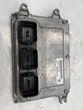 Load image into Gallery viewer, ECU ECM COMPUTER Honda Civic 2013 13 - NW60334
