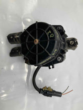 Load image into Gallery viewer, Air Injection Pump Smog  LINCOLN LS 2002 - NW7976

