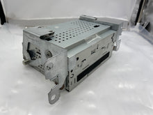 Load image into Gallery viewer, RADIO Jaguar XF XFR 2009 09 2010 10 2011 11  AM FM CD - NW137892
