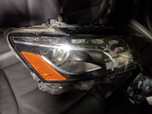 Load image into Gallery viewer, HEADLIGHT LAMP ASSEMBLY Audi Q5 09 10 11 12 Right - NW102370

