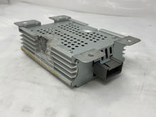 Load image into Gallery viewer, Amplifier Lincoln LS Thunderbird 00 01 02 03 04 05 06 - NW135585
