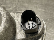 Load image into Gallery viewer, THROTTLE BODY BMW 530i 330i 525i 323i 325i Z4 2006 06 2007 07 2008 08 - NW177809
