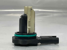 Load image into Gallery viewer, Mass Air Flow Sensor Meter MAF 323i 325ci 325i 330ci 330i 04-08 - NW4828
