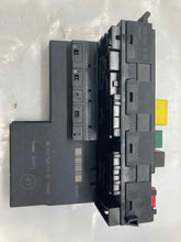Load image into Gallery viewer, BODY CONTROL MODULE MERCEDES E320 2000 01 02 03 - NW34605
