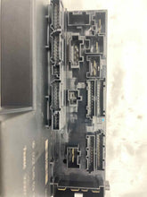Load image into Gallery viewer, BODY CONTROL MODULE MERCEDES E320 2000 01 02 03 - NW34605
