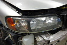 Load image into Gallery viewer, HEADLIGHT LAMP ASSEMBLY Volvo C70 S70 V70 XC70 01 02 03 04 Right - NW103796
