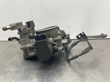 Load image into Gallery viewer, THROTTLE BODY 3000GT Stealth 1996 96 1997 97 - NW514656
