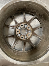 Load image into Gallery viewer, Wheel Rim Chevrolet Corvette 2000 - NW196273
