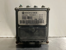 Load image into Gallery viewer, ABS PUMP Volkswagen Passat 2008 08 - NW2759
