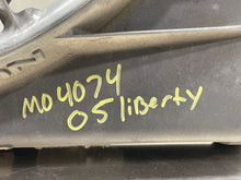 Load image into Gallery viewer, RADIATOR FAN ASSEMBLY Liberty 2004 04 2005 05 3.7L - NW63464
