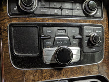Load image into Gallery viewer, RADIO Audi A8 S8 11 12 13 14 15 16 17 18 - NW136123
