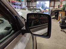 Load image into Gallery viewer, SIDE VIEW DOOR MIRROR Jeep Patriot 2013 13 2014 14 2015 15 Right - NW51079
