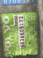 Load image into Gallery viewer, AC COMPRESSOR Volvo C70 2000 00 2001 01 2002 02 03 04 - NW43250
