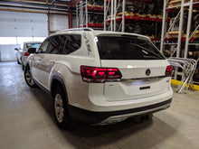 Load image into Gallery viewer, Carrier Assembly Volkswagen Atlas 2018 - NW47500
