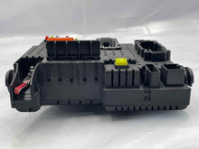 Load image into Gallery viewer, FUSE BOX Volvo C70 S60 S80 V70 XC60 XC70 XC90 05 06 07 08 09 - NW483544
