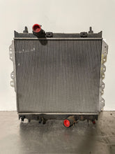 Load image into Gallery viewer, RADIATOR Chrysler PT Cruiser 03 04 05 06 07 08 09 - NW131750
