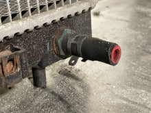 Load image into Gallery viewer, RADIATOR Chrysler PT Cruiser 03 04 05 06 07 08 09 - NW131750
