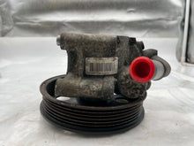 Load image into Gallery viewer, Power Steering Pump Lincoln Navigator 2011 - NW162903
