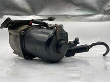 Load image into Gallery viewer, Suspension Air Compressor Pump Lincoln Navigator 2011 - NW8328
