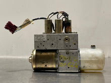 Load image into Gallery viewer, CONVERTIBLE TOP MOTOR CLK320 CLK430 CLK500 CLK55 01 02 03 - NW50194
