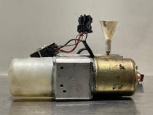 Load image into Gallery viewer, CONVERTIBLE TOP MOTOR CLK320 CLK430 CLK500 CLK55 01 02 03 - NW50194
