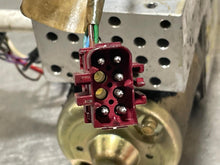 Load image into Gallery viewer, CONVERTIBLE TOP MOTOR CLK320 CLK430 CLK500 CLK55 01 02 03 - NW50194
