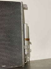 Load image into Gallery viewer, AC CONDENSER Land Rover LR3 2005 05 2006 06 2007 07 2008 08 2009 09 - NW44116
