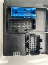 Load image into Gallery viewer, MULTIFUNCTION CONTROL MODULE COMPUTER A8 S8 03 04 05 06 07 - NW28556
