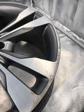 Load image into Gallery viewer, WHEEL RIM C250 C300 C350 C43 C63 15-20 18x8-1/2 18x8-1/2, 5 lug, 112mm - NW199963
