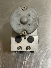 Load image into Gallery viewer, ABS PUMP AUDI A6 PASSAT 1999 99 2000 00 01 02 03 04 05 - NW2776
