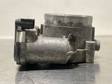 Load image into Gallery viewer, THROTTLE BODY Porsche Cayenne Panamera 2003 03 04 05 06 08 09 10 11 12 13 - NW178466
