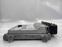Load image into Gallery viewer, ECU ECM COMPUTER Land Rover LR2 2011 11 2012 12 - NW61985
