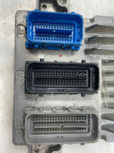 Load image into Gallery viewer, ECU ECM COMPUTER Express 2500 Van Express 3500 Van Silverado 2500 17-19 - NW57797
