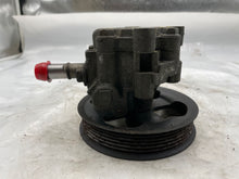 Load image into Gallery viewer, POWER STEERING PUMP Land Rover LR3 Range Rover Sport 2005 05 2006 06 07 08 09 - NW163985
