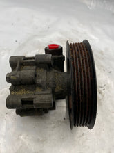 Load image into Gallery viewer, POWER STEERING PUMP Land Rover LR3 Range Rover Sport 2005 05 2006 06 07 08 09 - NW163985
