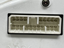 Load image into Gallery viewer, SPEEDOMETER CLUSTER SAAB 9-3 9-5 2000 00 2001 01 AUTO - NW161663
