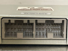 Load image into Gallery viewer, Shift point control module Infiniti M45 2003 03 - NW31584
