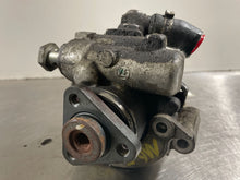 Load image into Gallery viewer, POWER STEERING PUMP Audi Allroad 2001 01 02 03 04 05 - NW163039
