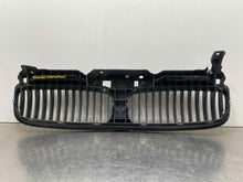 Load image into Gallery viewer, GRILLE BMW 760i 745i 2002 02 2003 03 2004 04 2005 05 Upper - NW98267
