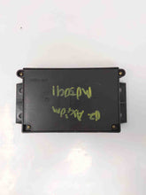 Load image into Gallery viewer, Radio  ISUZU AXIOM 2002 - NW137769
