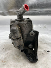 Load image into Gallery viewer, POWER STEERING PUMP 535i 535i Gt 550i Gt 640I 740i 740il 10-17 - NW163154
