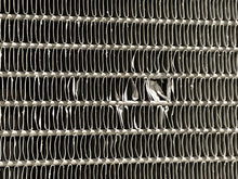 Load image into Gallery viewer, RADIATOR Equinox Torrent 2006 06 2007 07 2008 08 2009 09 - NW131614
