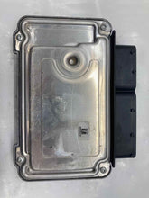 Load image into Gallery viewer, ECU ECM Computer Volkswagen Golf 2012 - NW208189
