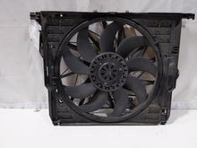 Load image into Gallery viewer, RADIATOR FAN ASSEMBLY 550i 550i Gt 650i 750 HYBRID 750i 750il 09-15 - NW208931
