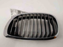 Load image into Gallery viewer, GRILLE BMW 330i 325i 2004 04 2005 05 2006 06 Coupe Upper Left - NW210187
